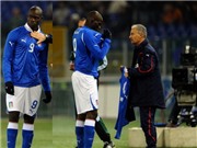 Bóng đá anh, ngoại hạng anh, lịch thi đấu euro 2012, Balotelli mặc nhầm áo cũ trong trận thua Uruguay